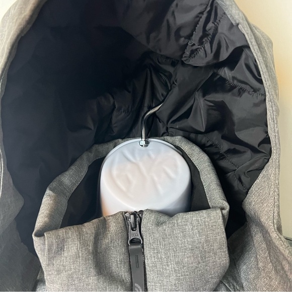 The North Face - Apex Elevation Hooded Rain Jacket - Sz. SP - Picture 11 of 16